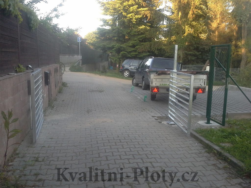 Brána z jaklu 14