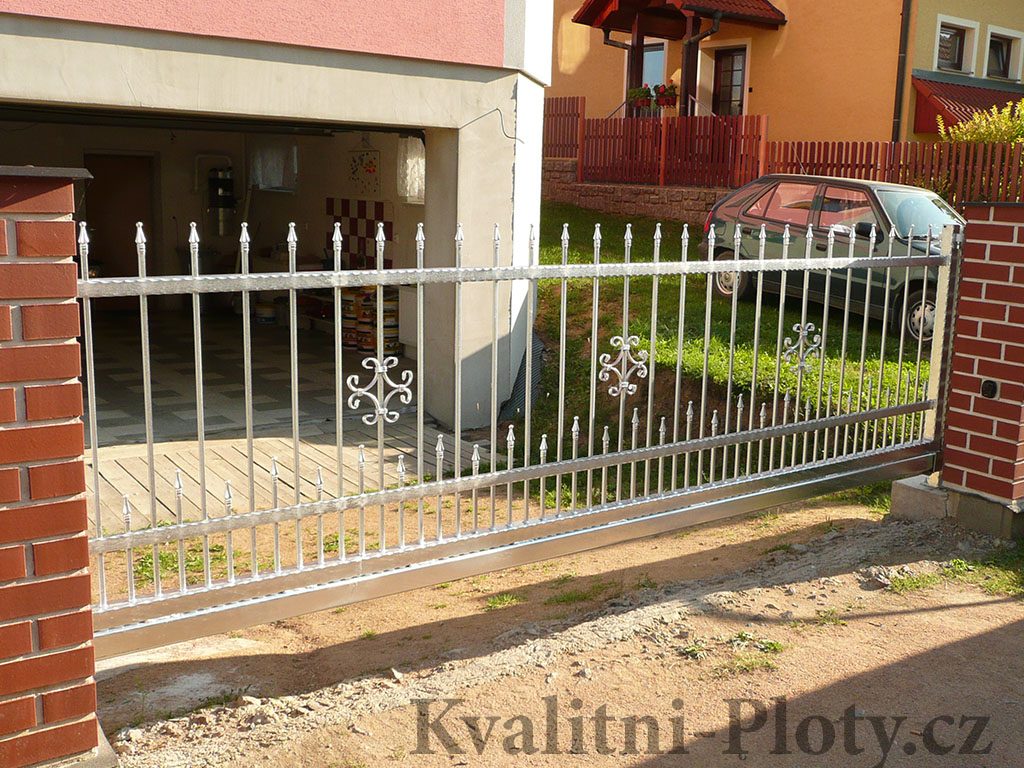 Brána z plného materiálu 3